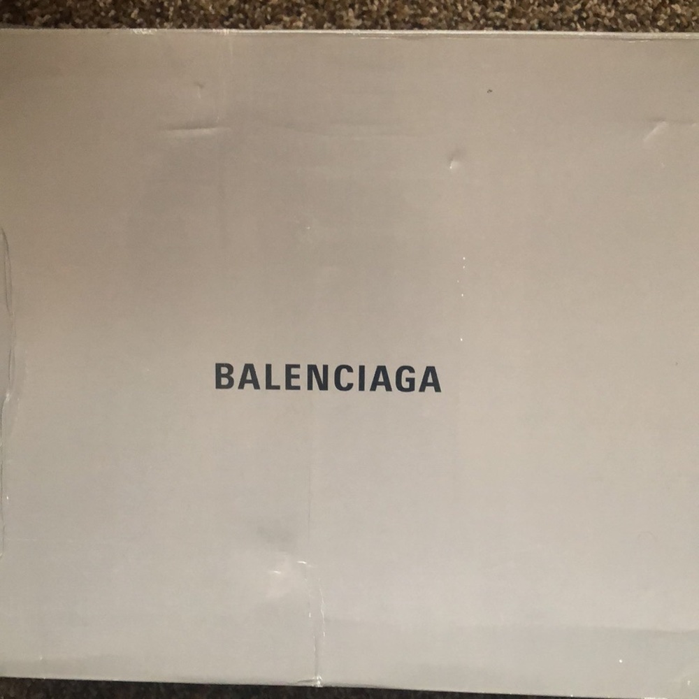 Designer Shoes - Picture 6 of 7